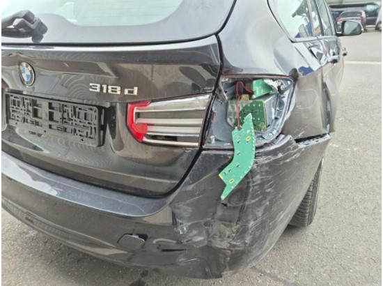 2018 BMW 3er Touring 318 d Advantage