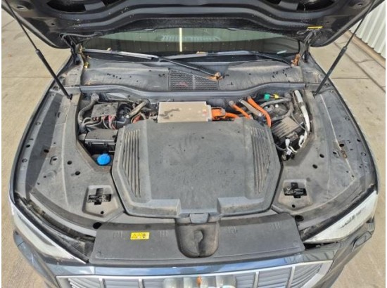 2020 Audi e-tron 50 quattro basis