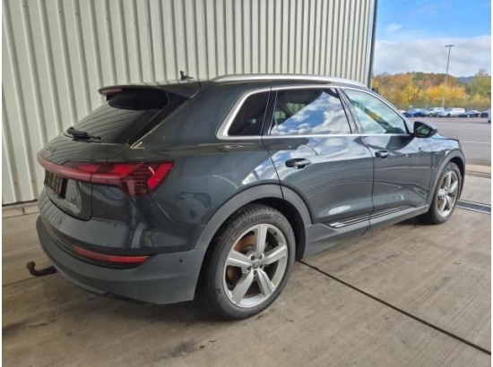 2020 Audi e-tron 50 quattro basis