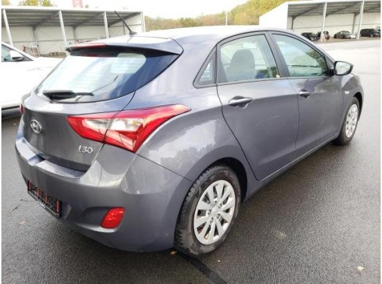 2016 Hyundai i30 blue Classic 2016 Hyundai i30 blue Classic