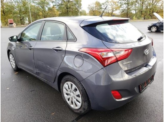 2016 Hyundai i30 blue Classic 2016 Hyundai i30 blue Classic