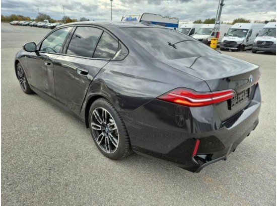 2025 BMW 5er Lim. 520 d M Sport