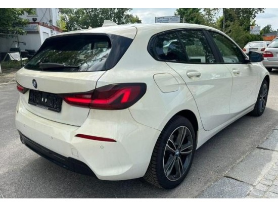 2023 BMW 1er Lim. 118i Sport Line