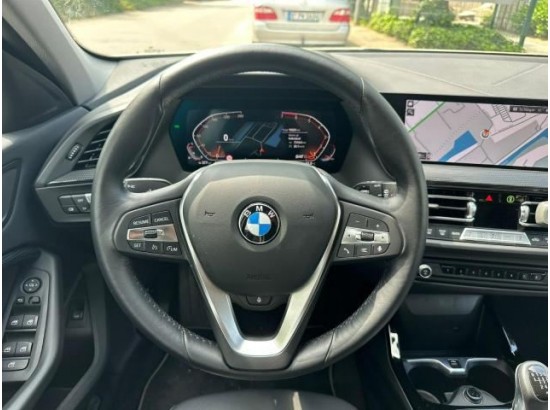 2023 BMW 1er Lim. 118i Sport Line