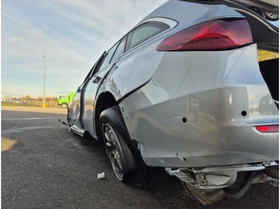 2025 Mercedes-Benz E -Klasse T-Modell E 220 d Avantgarde Advanced