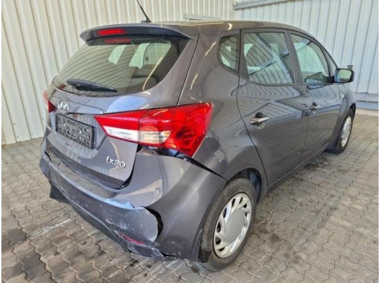 2017 Hyundai ix20 blue YES!