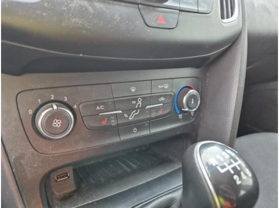 2017 Ford Focus Turnier Business