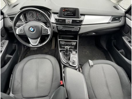 2017 BMW 2er Active Tourer 220 i Advantage 2017 BMW 2er Active Tourer 220 i Advantage