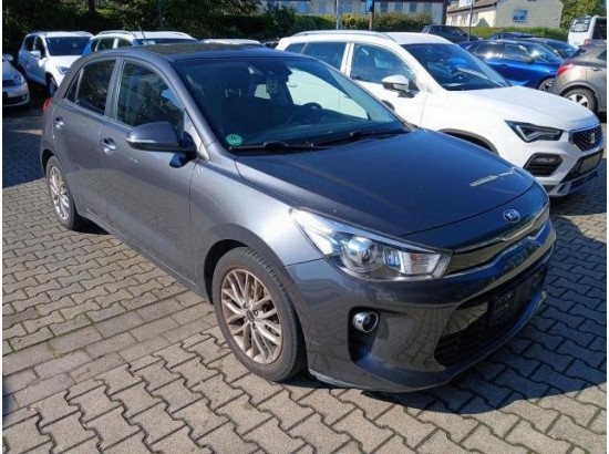 2017 Kia Rio Dream Team