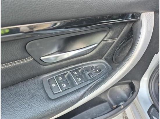 2016 BMW 3er Touring 330 d xDrive M Sport