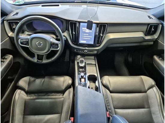 2025 Volvo XC60 Plus Black Edition AWD