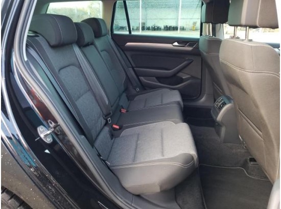 2024 Volkswagen Passat Variant Business