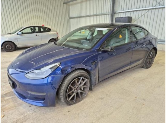 2021 Tesla Model 3 Model 3 Allradantrieb Dual Motor Performan