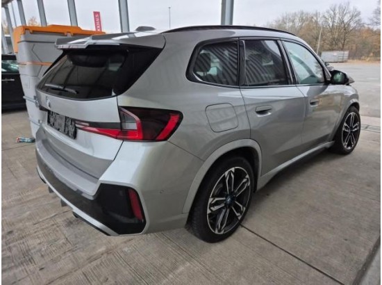 2024 BMW iX1 30 xDrive M Sport