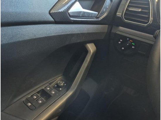 2025 Volkswagen T-Cross 1.5 TSI 110 kW R-Line