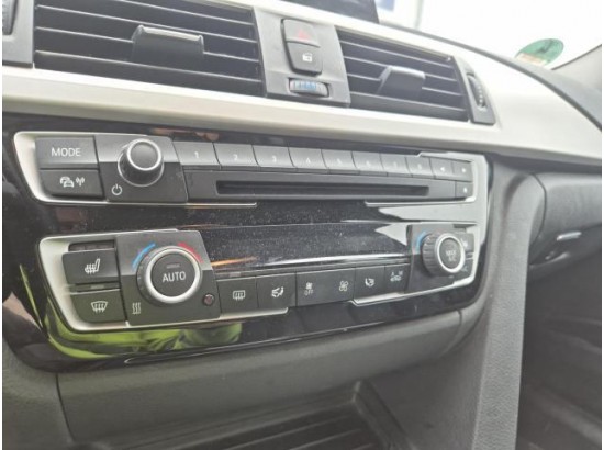 2017 BMW 3er Touring 320i Advantage