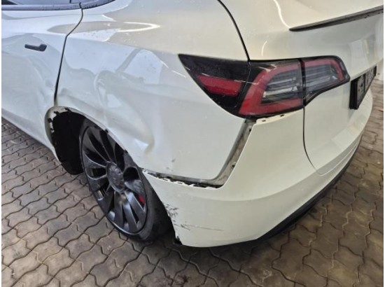 2022 Tesla Model Y Performance Dual AWD