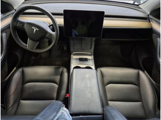 2023 Tesla Model Y Basis RWD