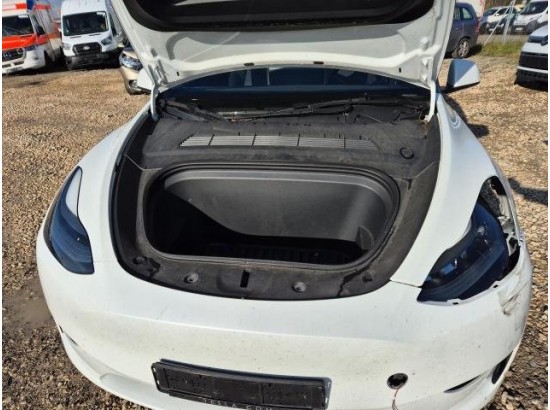 2024 Tesla Model Y AWD Performance Dual