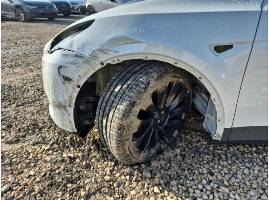 2024 Tesla Model Y AWD Performance Dual