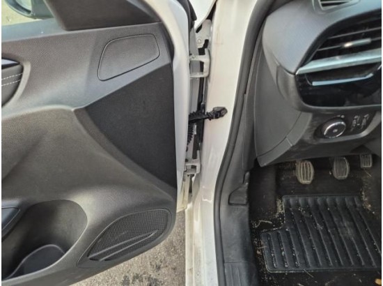 2023 Opel Corsa F Elegance