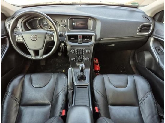 2017 Volvo V40 Kinetic