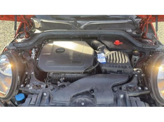 2018 Mini Mini 5-trg. One