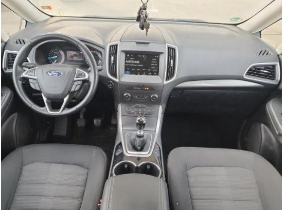 2017 Ford Galaxy Business