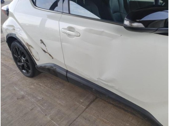 2018 Toyota C-HR Hybrid Style Selection