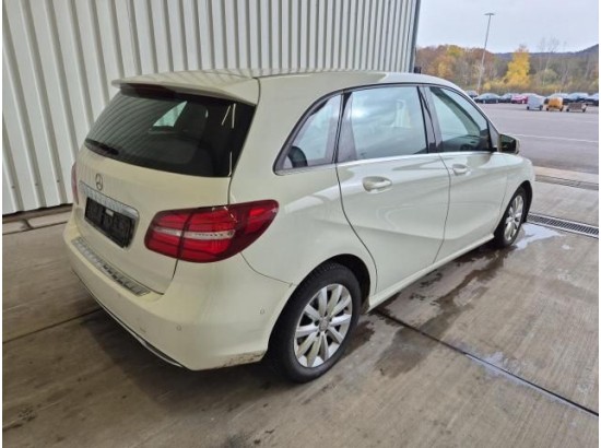 2015 Mercedes-Benz B B 180