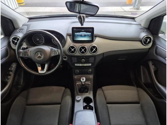 2015 Mercedes-Benz B B 180