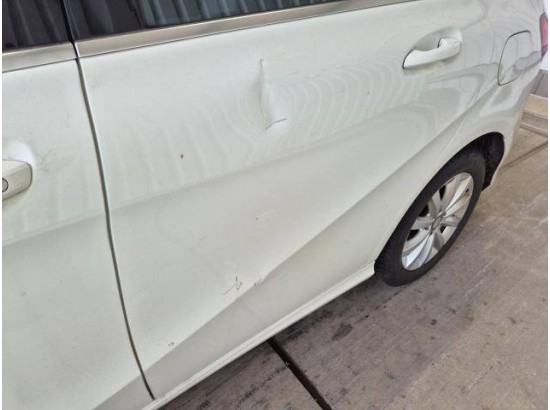 2015 Mercedes-Benz B B 180