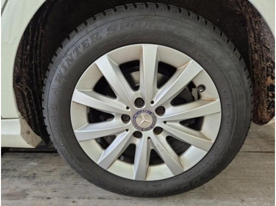 2015 Mercedes-Benz B B 180