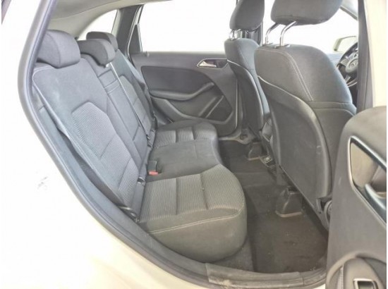 2015 Mercedes-Benz B B 180