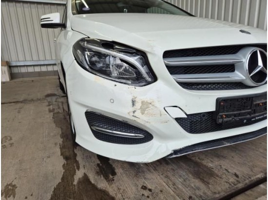 2015 Mercedes-Benz B B 180