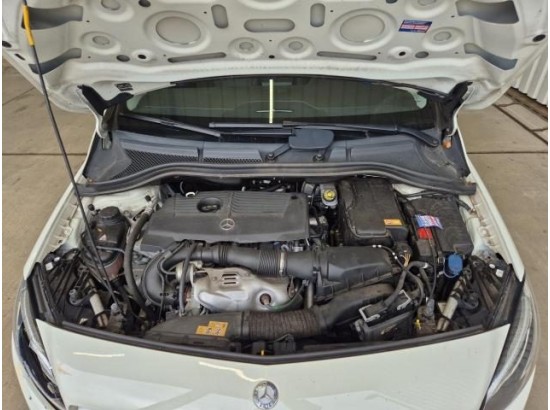 2015 Mercedes-Benz B B 180