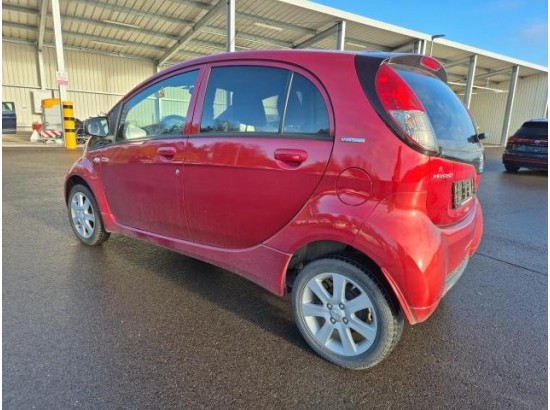 2017 Peugeot iOn Active