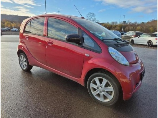 2017 Peugeot iOn Active