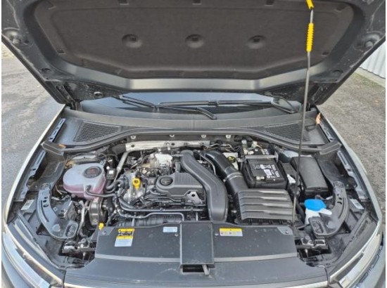 2025 Volkswagen T-Roc R-Line