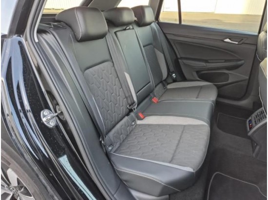 2024 Volkswagen Golf VIII Variant 1.5 eTSI 85 kW Goal
