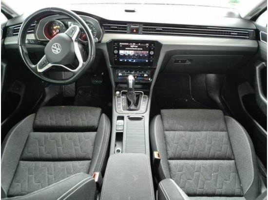 2024 Volkswagen Passat Variant Business