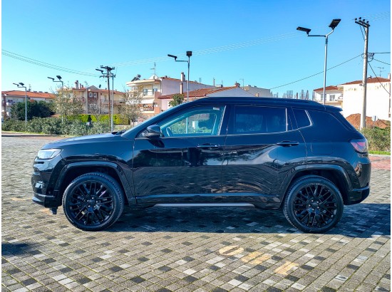 2022 Jeep Compass S Plug-In Hybrid 4WD