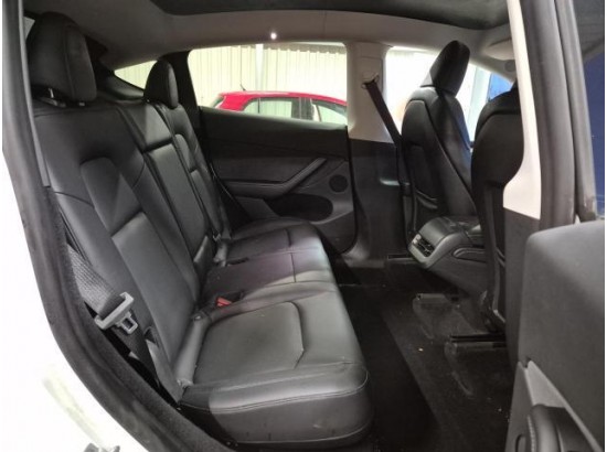 2022 Tesla Model Y Long Range Dual AWD