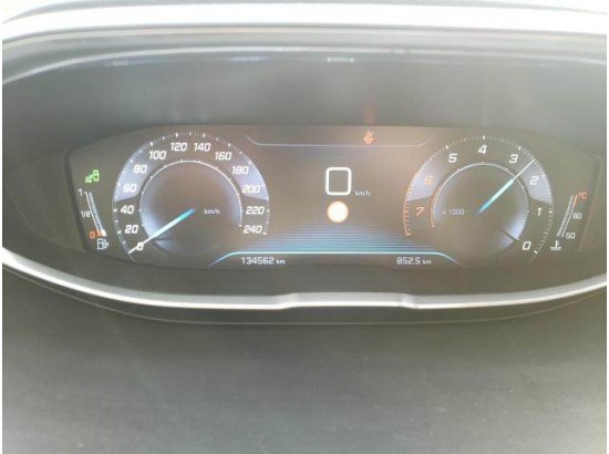 2017 Peugeot 5008 Allure