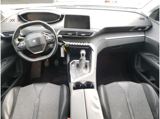 2017 Peugeot 5008 Allure