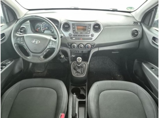 2020 Hyundai i10 YES!