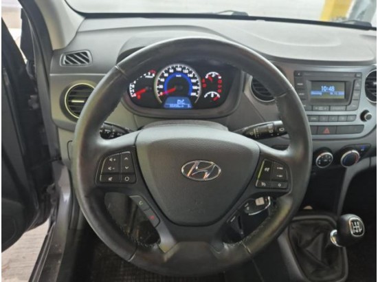 2020 Hyundai i10 YES!