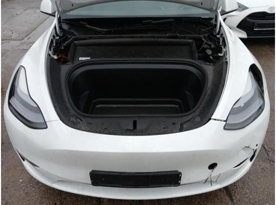 2022 Tesla Model Y Long Range Dual AWD