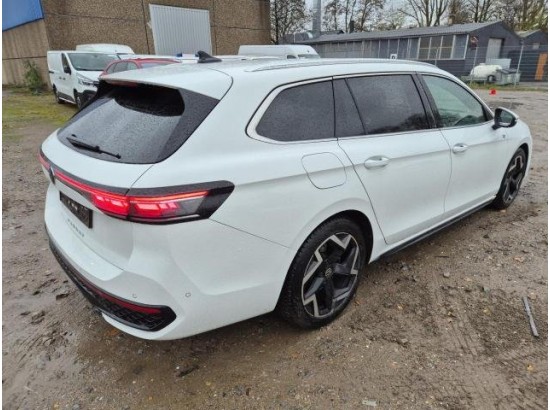 2025 Volkswagen Passat Variant 2.0 TDI 110 kW R-line