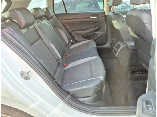 2024 Volkswagen Golf VIII Variant 1.5 eTSI 85 kW Goal